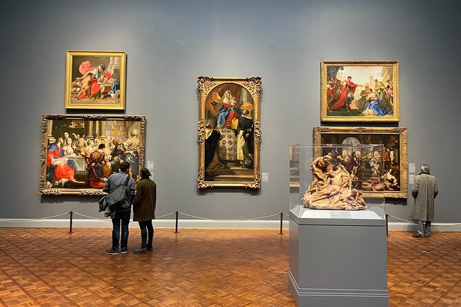 Private Art Institute of Chicago Skip-the-Line Guided Tour - Is $85.50 a fair price?