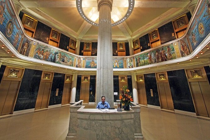Private Chicago Architecture Walking Tour - The Chicago Athletic Association’s grand reinvention