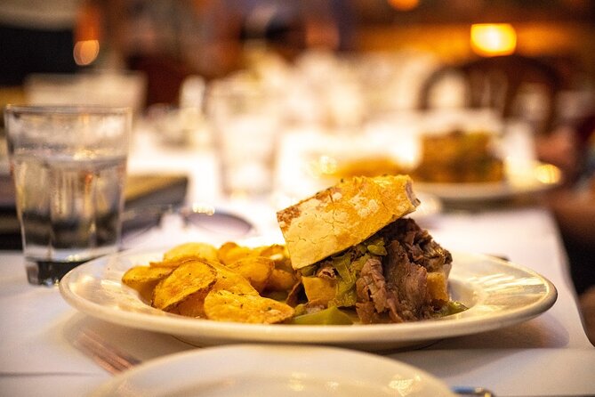 Private Chicago Food Tour with Deep Dish and Beef Sandwich - Starting at the Hall Branch of the Chicago Public Library