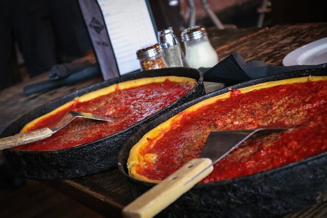 Private Chicago Food Tour with Deep Dish and Beef Sandwich - Willis Tower and the city’s vertical ambition
