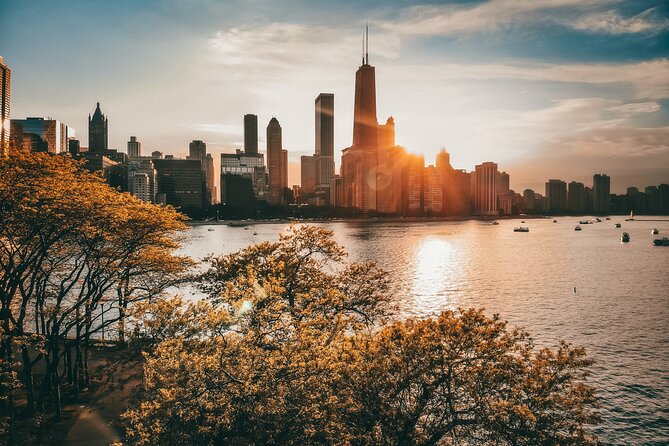 Private Chicago Guided Tour with Hotel Pickup - Downtown and the Loop Retail Historic District