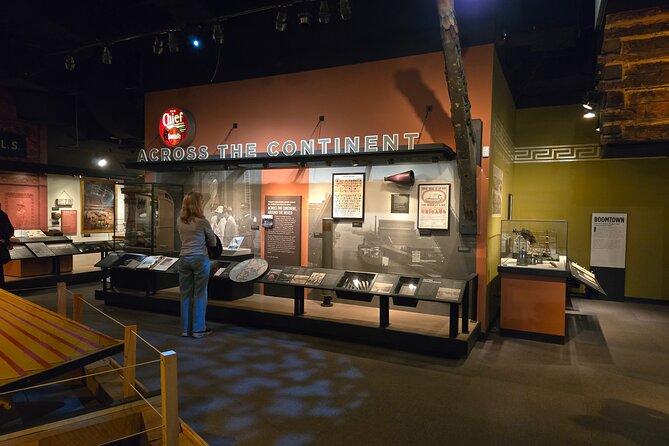 Private Chicago History Museum Tour - Civil rights, politics, and the people behind the city