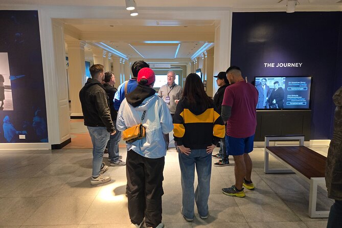Private Chicago History Museum Tour - Bernie’s guiding style and the value of a local voice