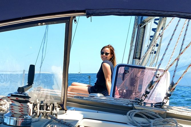 Private Sailing on Beautiful Lake Michigan - Navy Pier, Chicago - Adler Planetarium from its lakeside side