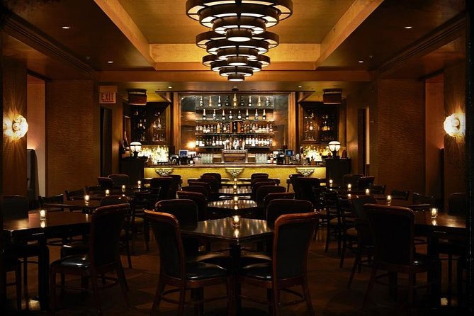 Private Speakeasy Pub Crawl in Chicago with Local Historian - Who will enjoy this Chicago night