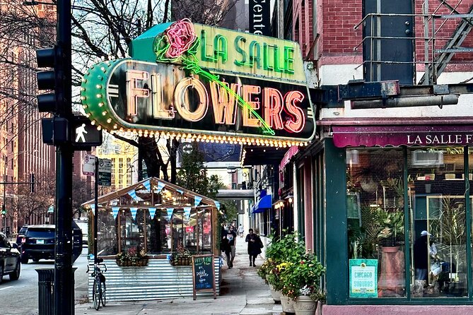 Retro River North Walking Tour - P.O.S.H. and a Parisian-style shop in Tree Studios