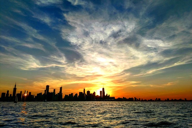 Serene Private Sunset Sail on Lake Michigan - Navy Pier, Chicago - Soldier Field and the Museum Campus shoreline