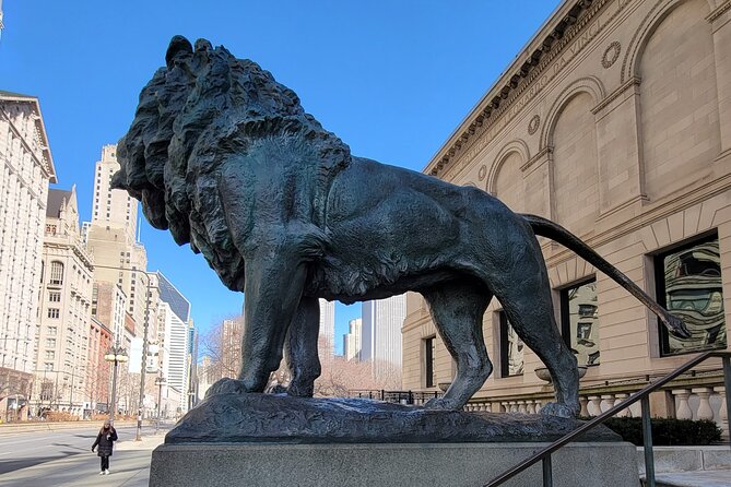 Skip-the-line: Art Institute of Chicago Guided Tour - American art, from Hopper to Wood