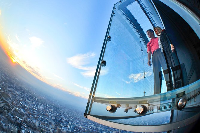 Skydeck Chicago: Pie in the Sky VIP Dinner at Willis Tower - What arrives on the three-course menu