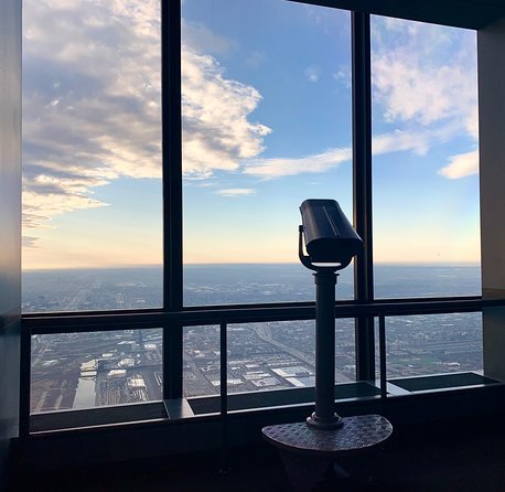 Skydeck Chicago: Pie in the Sky VIP Dinner at Willis Tower - Is $154 per person a fair price?