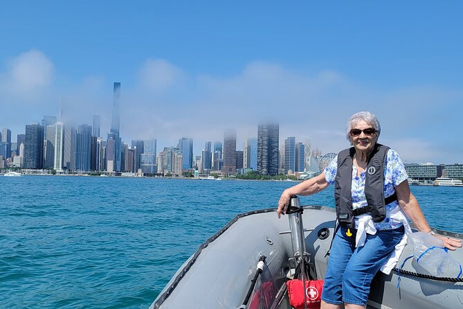 Small-Group Sightseeing Boat Tour in Chicago - Adler Planetarium and the Museum Campus view