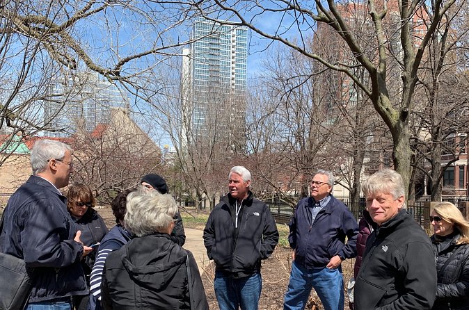 Walking Tour: Chicago's Prairie Ave Dist. - Street of the Elite - Clarke House and a quick look at early Chicago