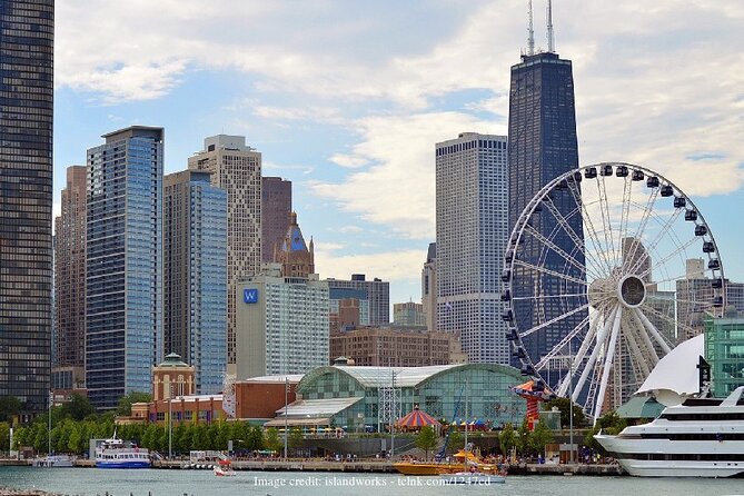 Welcome to Chicago: Private Half-Day Tour with 360 Observation Deck - Finishing above Michigan Avenue at 360 Chicago