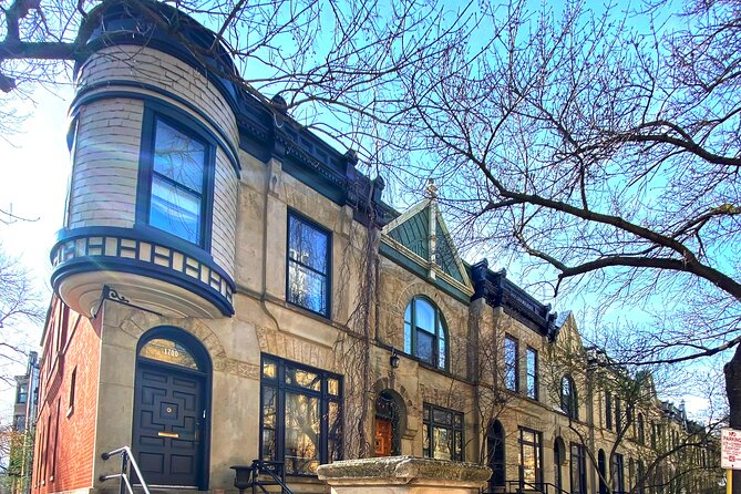 Workers Cottages of Oldtown Triangle Walking Tour - Twin Anchors and a taste of old Chicago celebrity